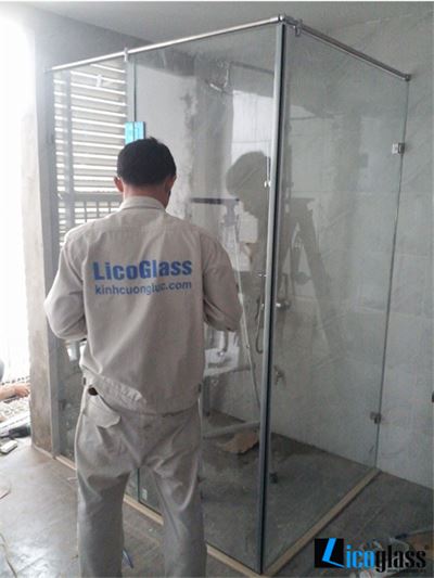 VÁCH TẮM KÍNH CHUNG CƯ MOREGLASS 